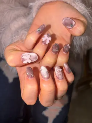 ネイル 派手髪ハイトーン💛 ネイル💅まりなのネイルデザイン