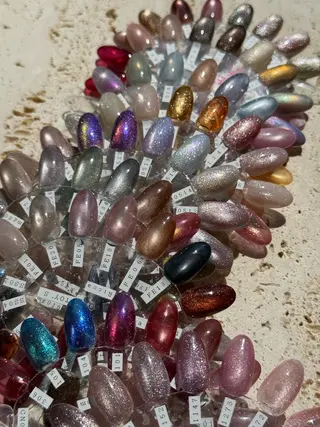 ネイル VIVA NAIL所属・自爪を傷つけない フィルイン3500円のネイルデザイン