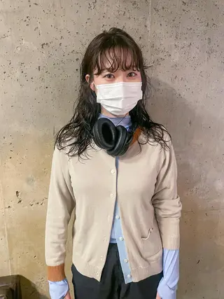 セミロング パーマ パーマ/レイヤー 岩山丈一郎のヘアスタイル