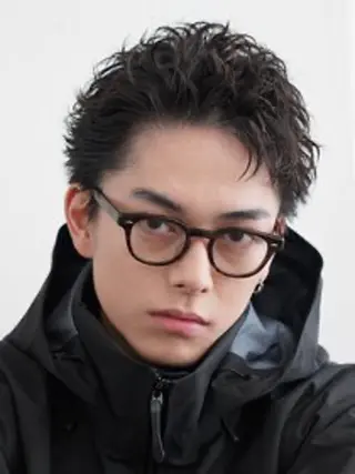 ショート パーマ メンズ パーマ特化🔥 ワタベリョウマのヘアスタイル