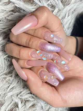 ロング ネイル ✴︎ Delightのネイルデザイン