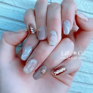 ネイル Lilly Co.のネイルデザイン