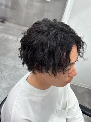 ミディアム カラー パーマ メンズ メンズパーマ特化 🔥韓国ヘア職人🔥のヘアスタイル