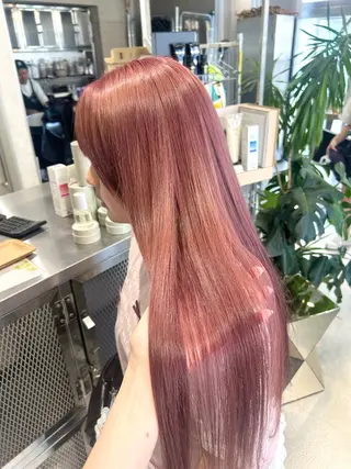 ロング あやめ🪽 オリーブ/ハイトーンのヘアスタイル