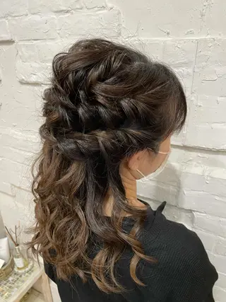 セミロング ヘアアレンジ 【ピンク/韓国ヘア/ ヘアセット】亜海のヘアスタイル