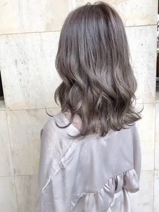 セミロング カラー Natural所属・小柳 公邦のヘアスタイル