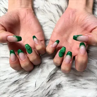 セミロング mao .のネイルデザイン