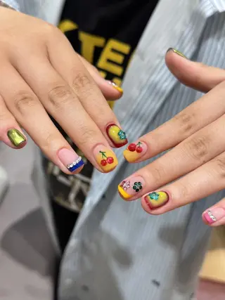 ネイル 清水 亞美のネイルデザイン