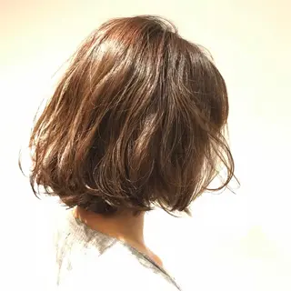 ミディアム カラー BIANCO北堀江 AKANEのヘアスタイル