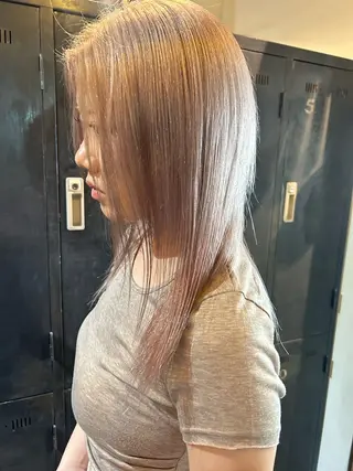 セミロング L STUDIO所属・ハイトーン/ブリーチ 🧁soraのヘアスタイル