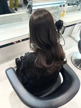 ロング カラー 赤み消し透明感🩶 銀座Ryota🩶のヘアスタイル