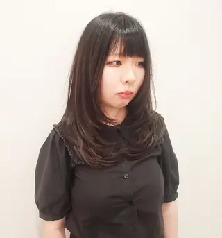セミロング 齋藤  愛美のヘアスタイル