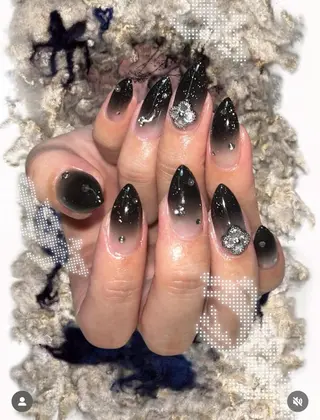 ネイル kana/モード ・グランジ໒꒱のネイルデザイン