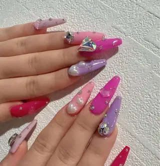 ネイル D-BEAUTY Nailsalonのネイルデザイン