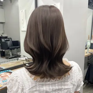 セミロング カラー 新宿/韓国ヘア/ 髪質改善ストレートのヘアスタイル