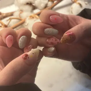 ネイル 栗田 ゆう子のネイルデザイン