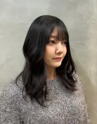 セミロング カラー しずく🤍🧸 / fifthパーマのヘアスタイル