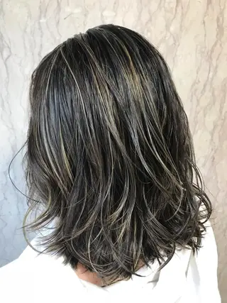 カラー 似合わせ/ブリーチ カラー.岡田友仁のヘアスタイル