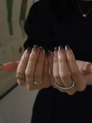 ネイル moe ⠀のネイルデザイン