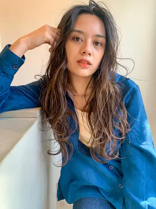 ミディアム パーマ カラー CEINE PATHのヘアスタイル