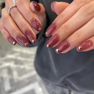 ネイル Shiori･:* 💫のネイルデザイン