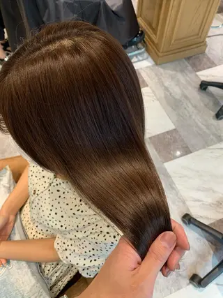 セミロング カラー レイヤーカット/ 顔周り 五島巨幹のヘアスタイル