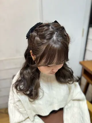 セミロング カラー ヘアアレンジ linette所属・🐩推し活🐩 FUTABA🍒のヘアスタイル