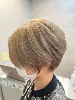 カラー 'Oli所属・寺嶋 貴大のヘアスタイル