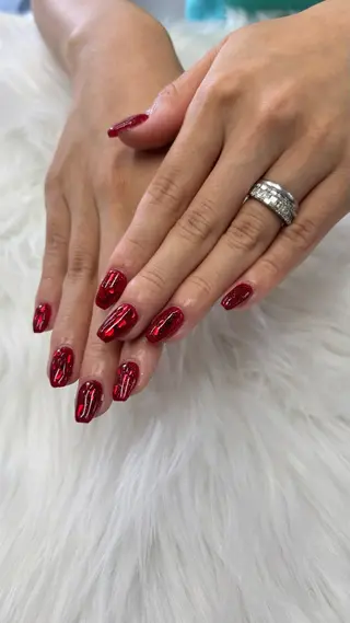 ネイル LOARY所属・杉﨑 ななみのネイルデザイン