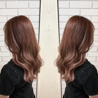 ロング 艶カラー🩵💛 NANAのヘアスタイル
