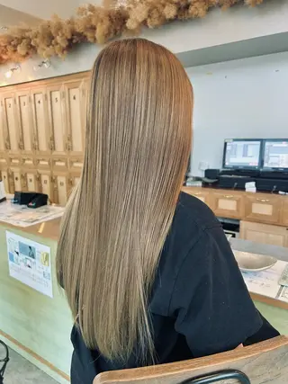 ロング YUIMARL SUZUKAのヘアスタイル