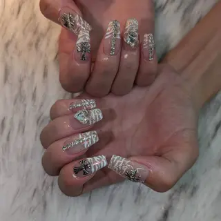 ネイル RUNWAY 　　の眉毛・アイブロウイメージ