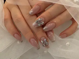 ミディアム 🎀韓国ネイル/ キラキラネイル専門店のネイルデザイン