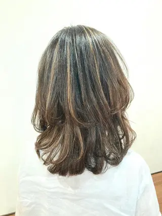 ミディアム カラー パーマ Annon プライベートサロンのヘアスタイル