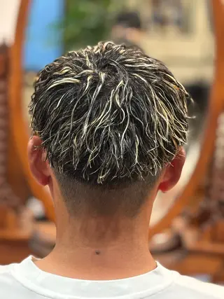 ショート カラー パーマ メンズ おしゃれ泥棒 石原メンズ特化美容師のヘアスタイル