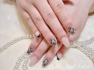 ネイル Bella Nail Salonパラジェルのネイルデザイン