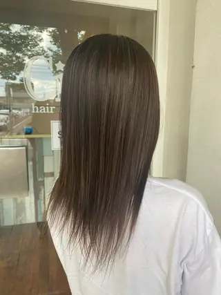 ロング カラー Chihiro .のヘアスタイル