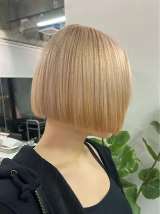 ショート カラー ハイトーン&髪質改善 ＆韓国エクステ🤎のヘアスタイル