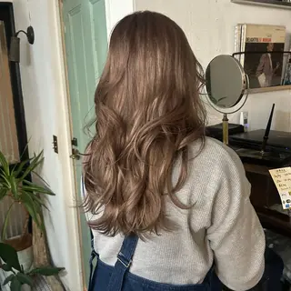 セミロング ミユウ/ ニュアンスカラーのヘアスタイル