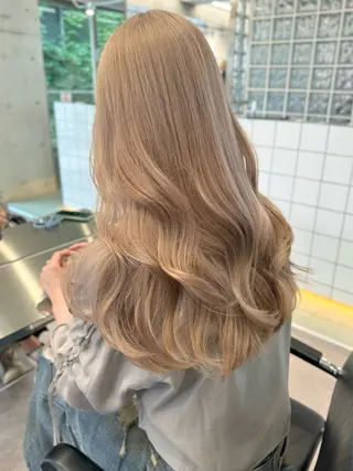 ロング カラー 🐯ミルクティーベー ジュ/大雅🐯のヘアスタイル