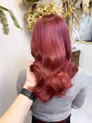 ミディアム レイヤー×縮毛矯正 深見 拓のヘアスタイル