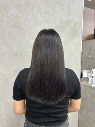 ロング カラー 倉澤 愛理のヘアスタイル