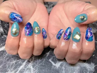 ネイル 菅野 愛花のネイルデザイン