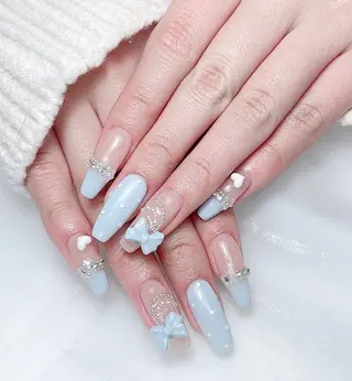 ネイル 🎀M nails✨ ビューティーのネイルデザイン