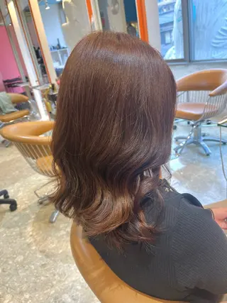 ミディアム カラー うしだ かおるのヘアスタイル