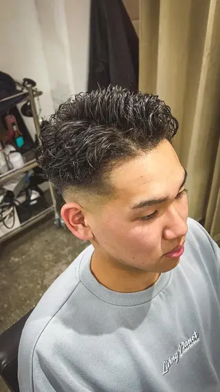 ショート パーマ メンズ Je suis heureuse Tres所属・✨骨格矯正メンズ特化 美容師公平✨のヘアスタイル