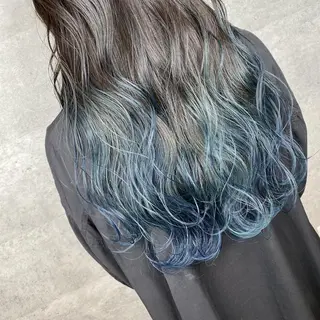 ロング カラー _WHITE 天王寺のヘアスタイル