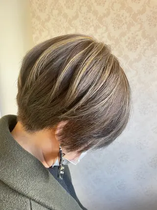 ショート ヒヨシ ルナのヘアスタイル