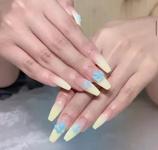 ネイル Hin Nail Osaka所属・Hin Nailsのネイルデザイン