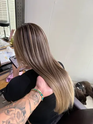 ロング 山影✨バレイヤージュ ハイライト✨メンズ◎のヘアスタイル